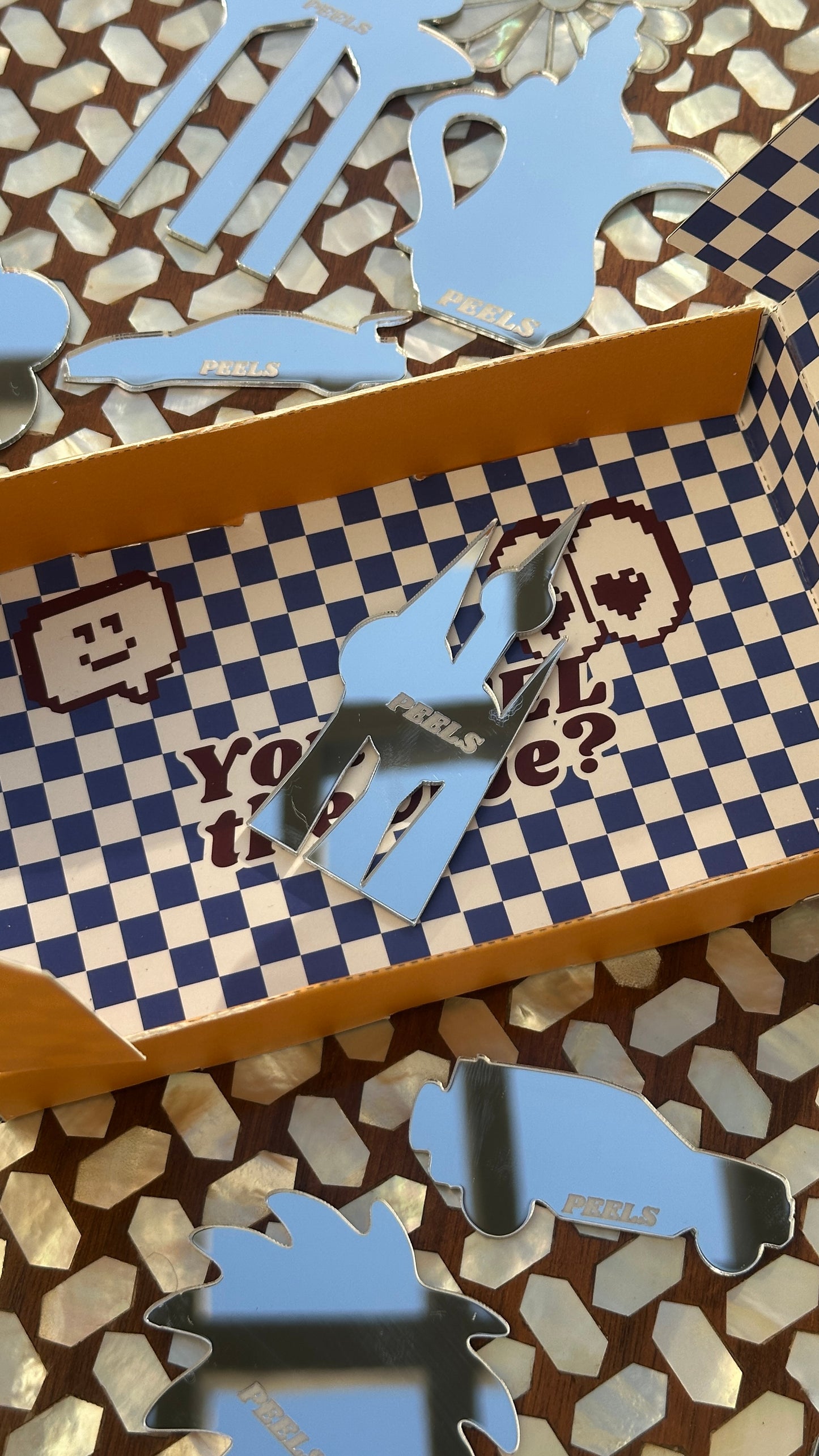 Kuwait towers mirror